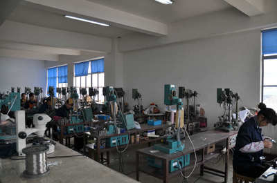 南京現(xiàn)代金剛石制品 專業(yè)批發(fā)零售各類拉絲模具，規(guī)格齊全，品質(zhì)卓越