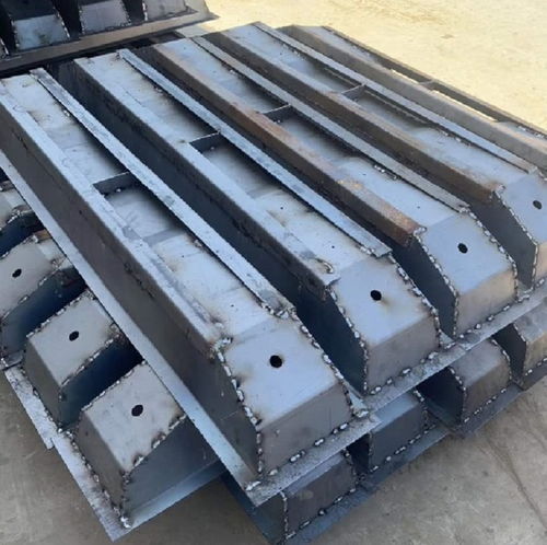 專業定制鐵路軌枕模具，優選純原料的軌枕塑料模具加工廠